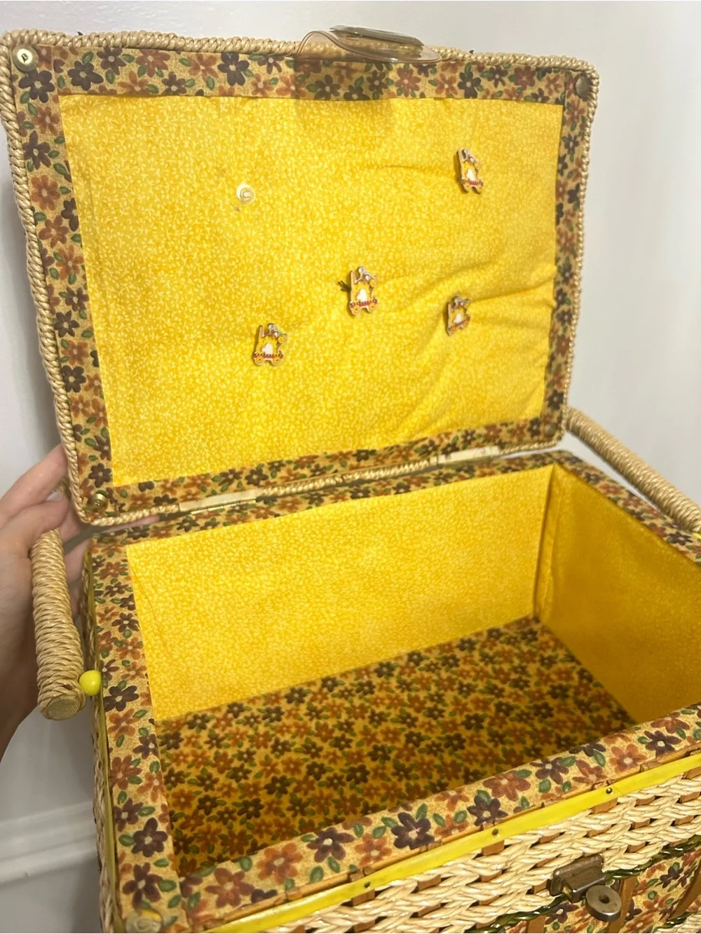 Vintage Japan Wicker Sewing Basket Yellow Floral Cat Mouse Button Embellishments